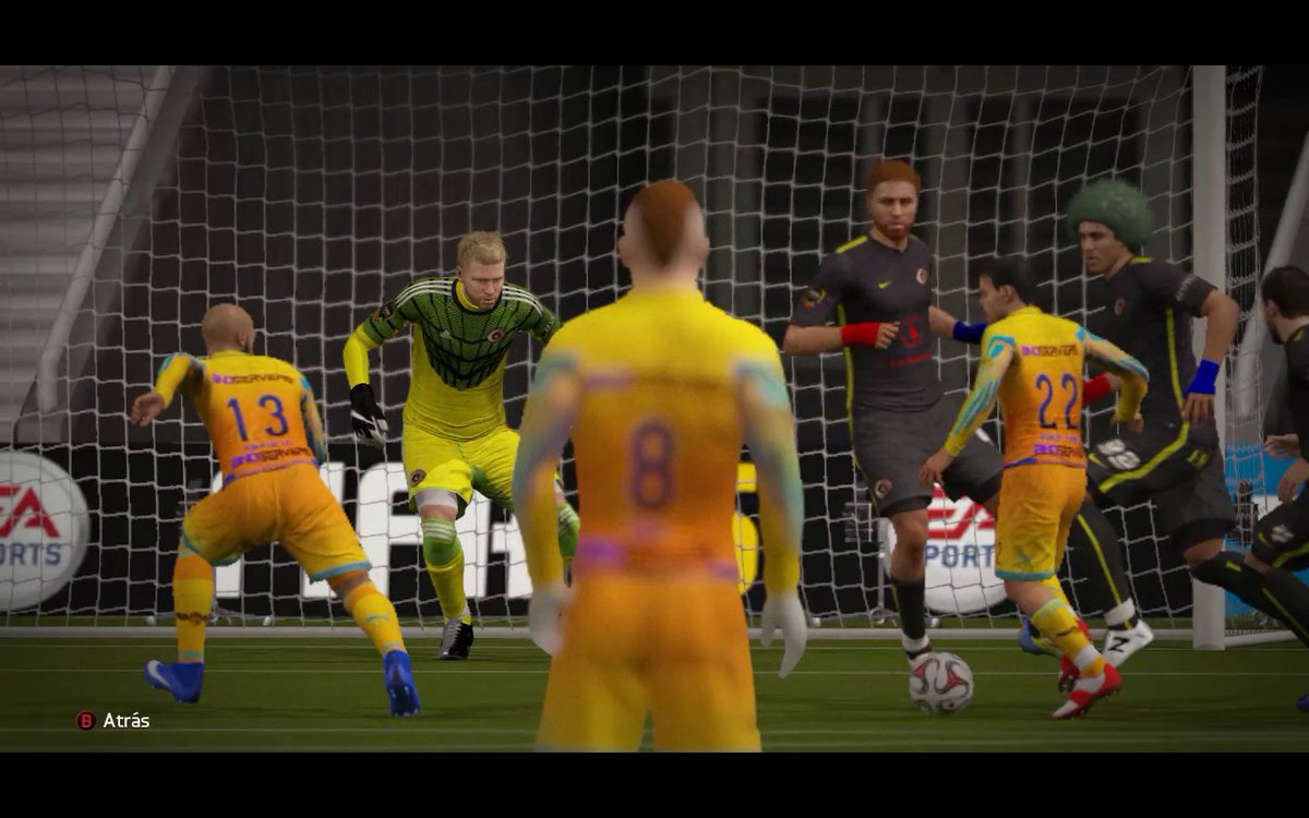 Empate <a href="/C_Cassual/">Comunidad Cassual</a> 0-0 <a href="/EmbutidosFiFa/">Embutidos Maruja Pc</a>  MVP: <a href="/Guerrero0099/">Guerrero99</a> 
Partido rocoso con pocas ocasiones, pero ocasiones claras.