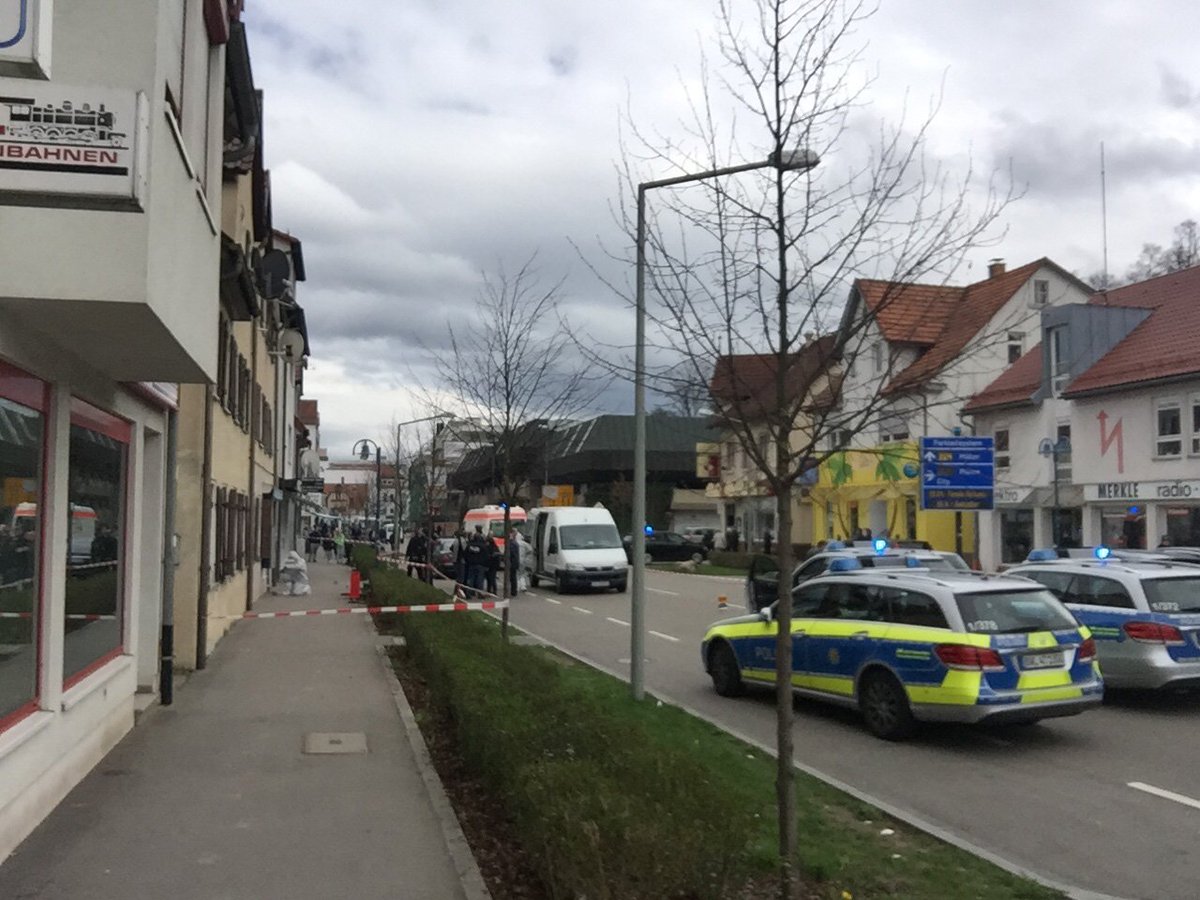 إطلاق للنار جنوب ألمانيا وأنباء عن إصابات CfcSbfMWQAAzDkd