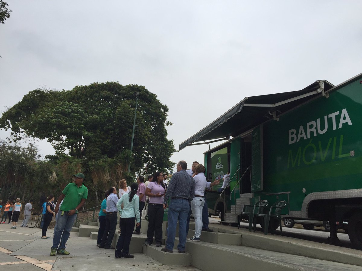 GerardoBlyde's tweet image. Hoy arranca operativo #BarutaMovil en Cumbres de Curumo! Acercamos los servicios de @AlcaldiaBaruta al ciudadano