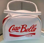 andreaberto1992's tweet photo. Avete mai intrapreso qualche azione legale contro "ciaobella"? #askIT16 #MakeIT16 #ciaobella #CocaCola https://t.co/UcfNLlmpkB