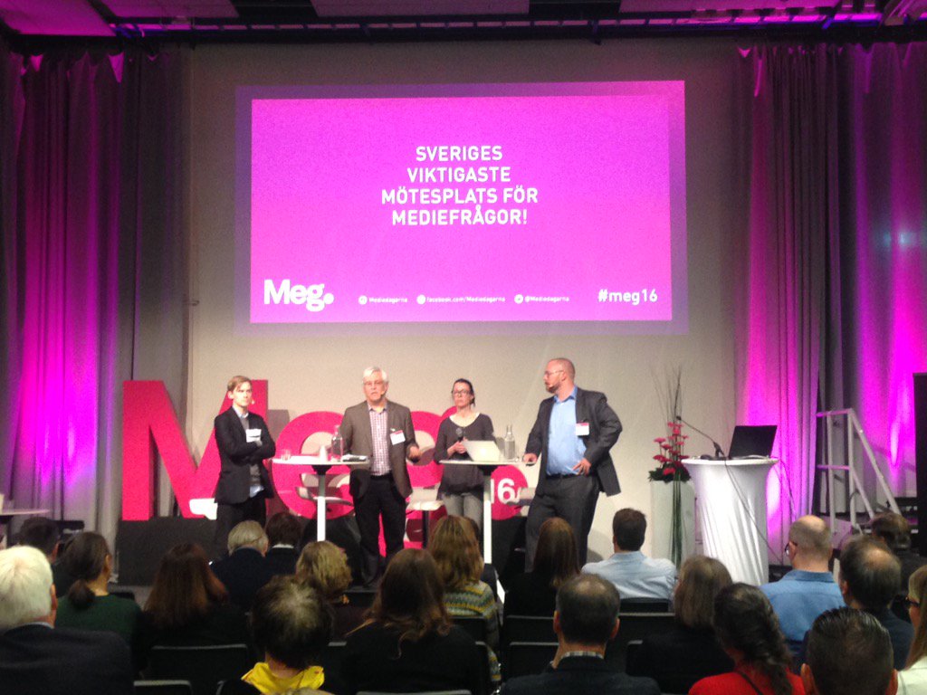 Forskningsantologin presenteras av författarna själva. På öppna scenen just nu. #meg16 #medieutr