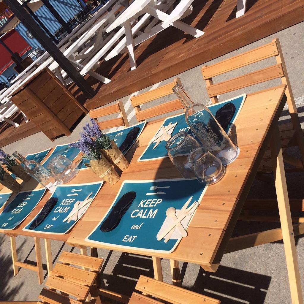 managementss's tweet photo. #countdown #almostready #socute #ganas #thefoodgallerybonaire #thefoodgallery #PopUpRestaurants #unexpectedfood https://t.co/DHUoFH52x1