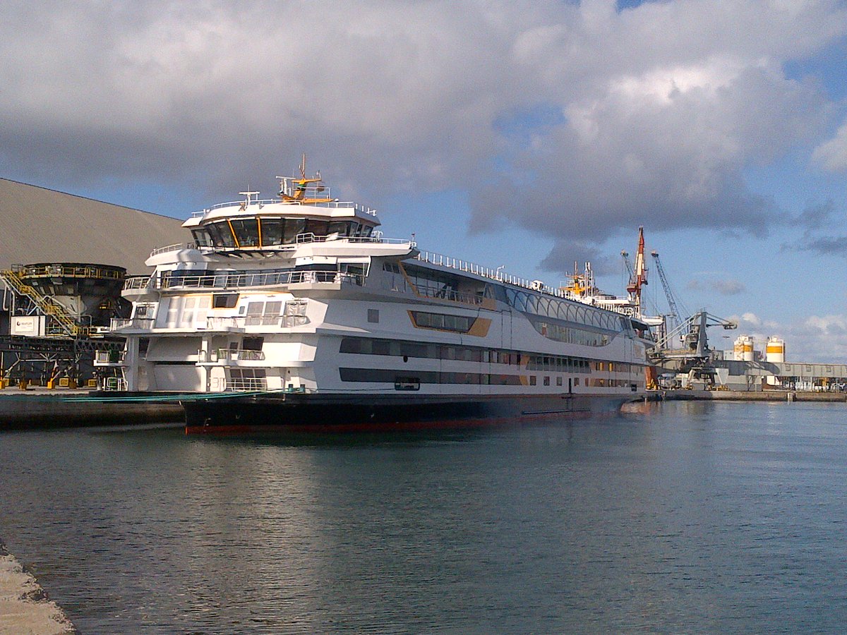 Texelstroom is uitgedokt en wordt volgende week door Multraship naar Nederland gesleept voor afbouw en sea trials.