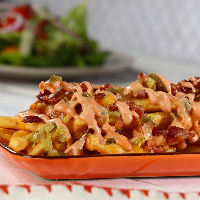 ProperSliders's tweet photo. How about some Proper Fries for once!Order online from talabat or call us on Mahboula(22391903)or Ardhiya(22399600) https://t.co/aaXCAaTZnx