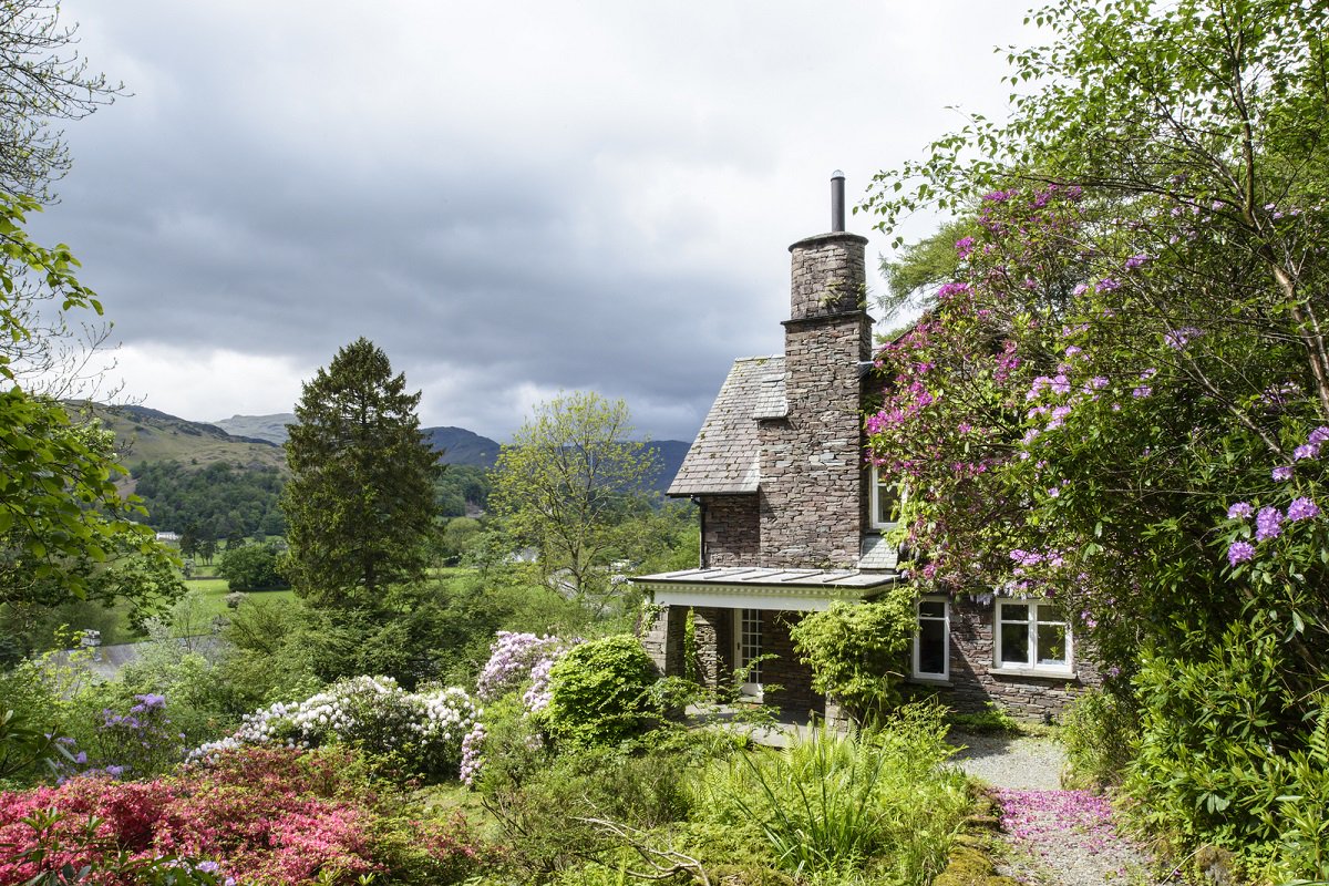 LandmarkTrust's tweet photo. Happy birthday William Wordsworth. #Howthwaite shares the same views as Dove Cottage, his home in the #LakeDistrict. https://t.co/4wroe2Bxcb