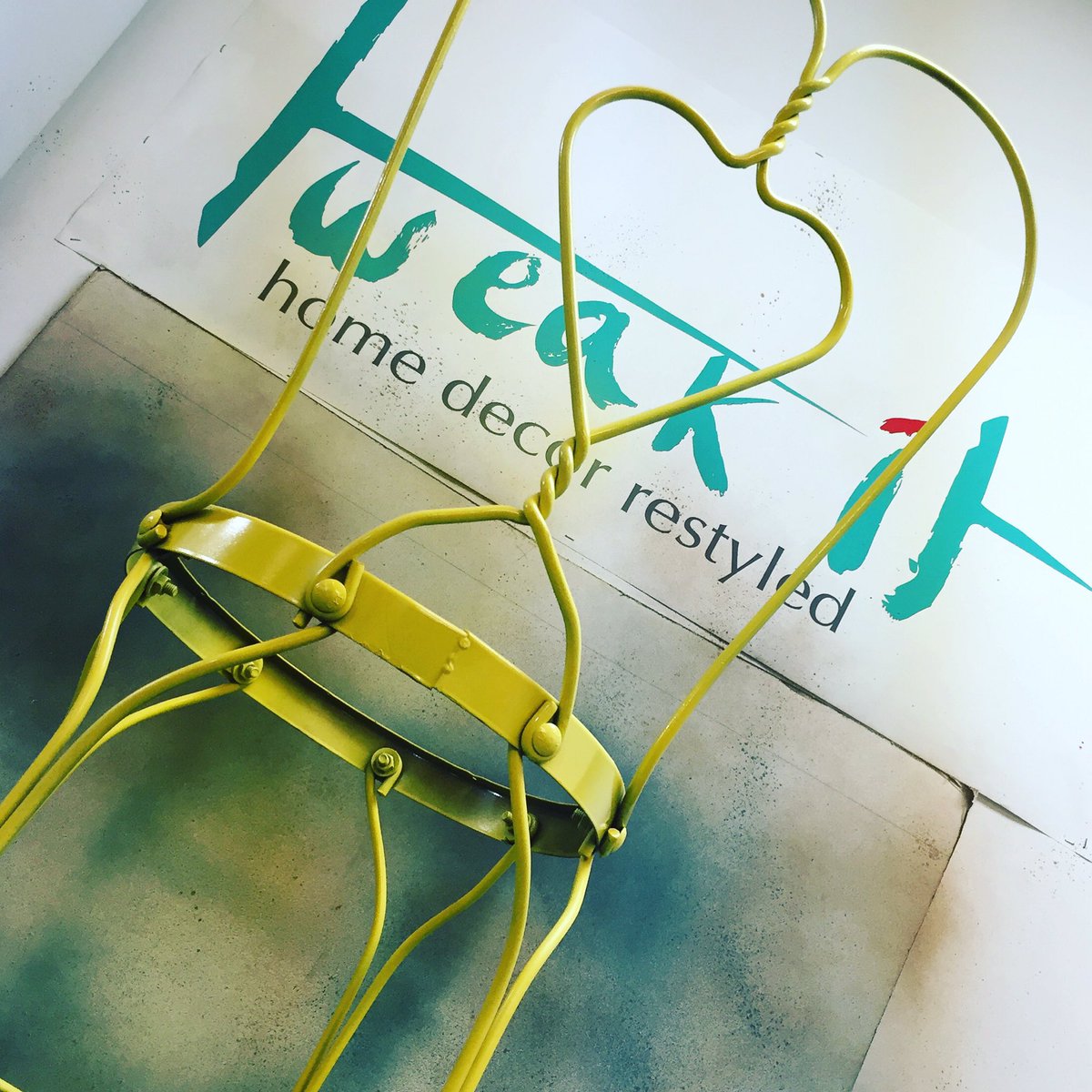 tweakitstudio's tweet image. #tweakitshop 💛