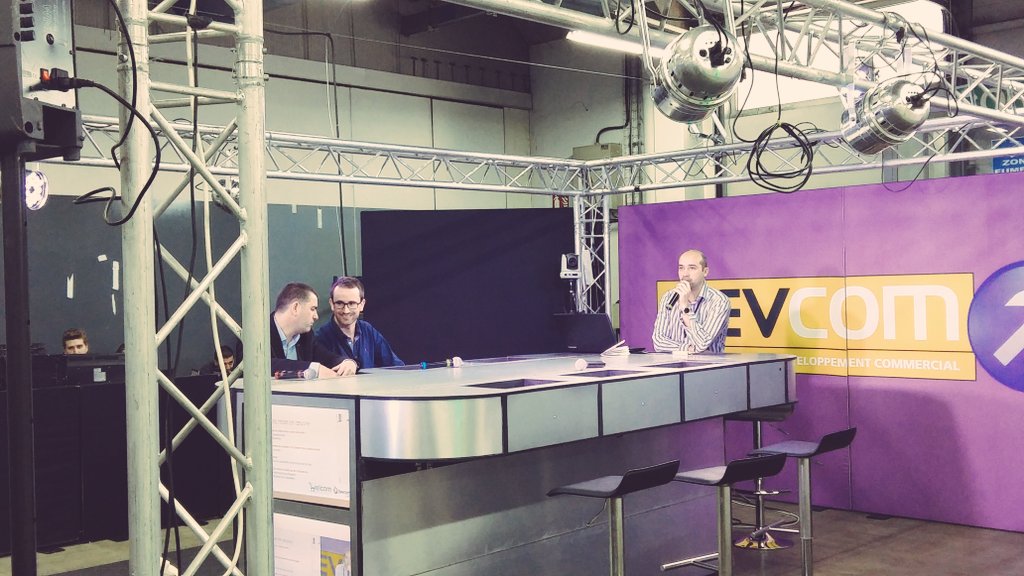 cadomaestro's tweet image. Finale en direct du jury @assoWelcom #ecommerce #DevComLyon @DevComLyon