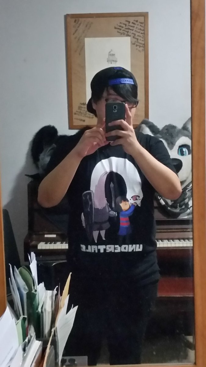 ZanShep's tweet image. Oh yayyy it finally arrived in the mail! 

#undertale #lesserdog