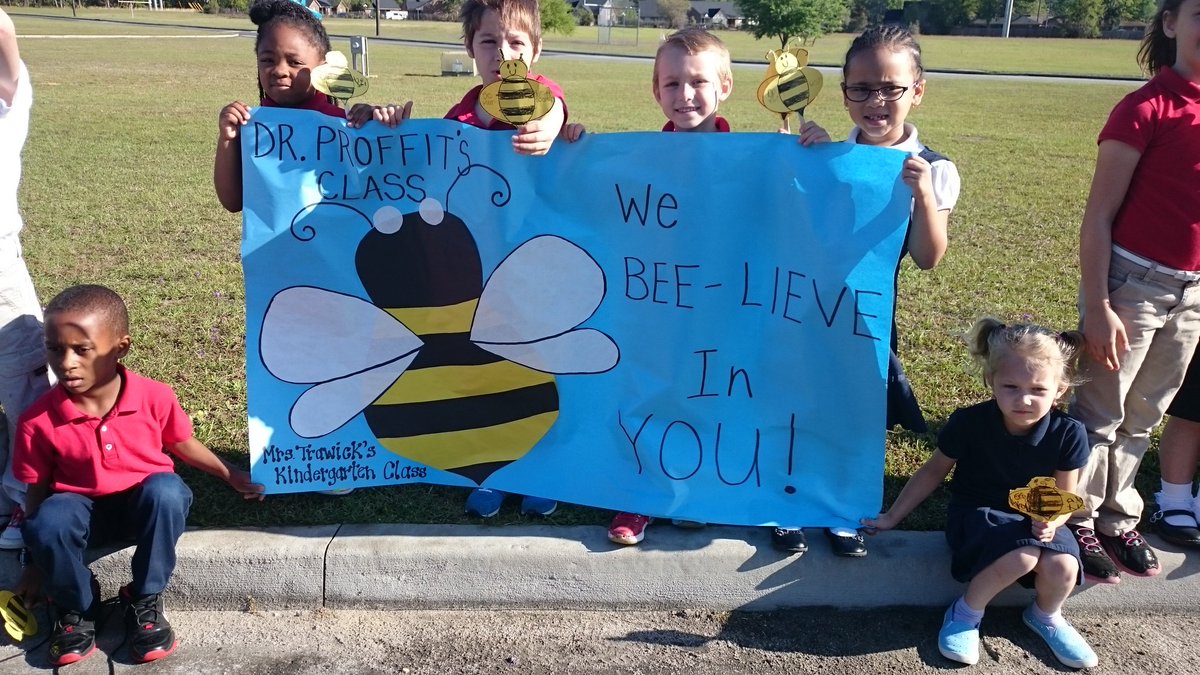 Strawick_JME's tweet photo. GMAS Pep Rally and Parade! We Bee-lieve in Dr. Proffitt's class to do their best on the test! https://t.co/G1uoKmzvhm