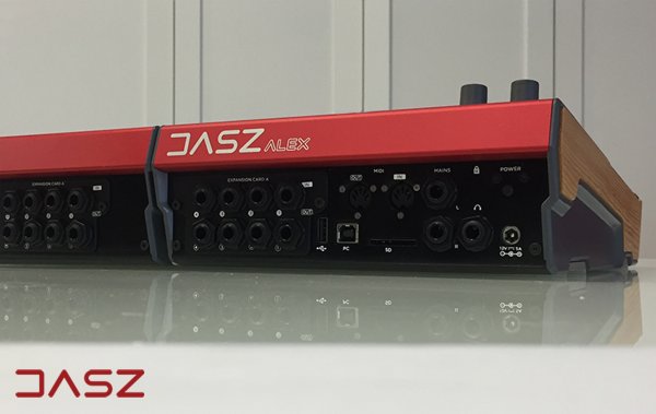 SteelberryClone's tweet photo. Nice video of the new expandable Alex from Dasz
https://t.co/kYVNMGXHsG https://t.co/ioalkPej1b