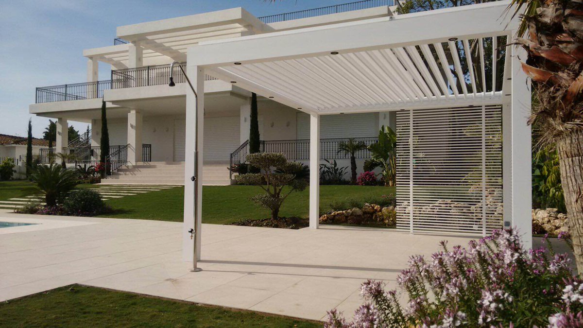 masterkool_esp's tweet photo. Instalación @masterkool_esp pérgola bioclimática de lamas móviles Biossun en Marbella https://t.co/XhTjqCoOpo https://t.co/xCIBvW1dMg