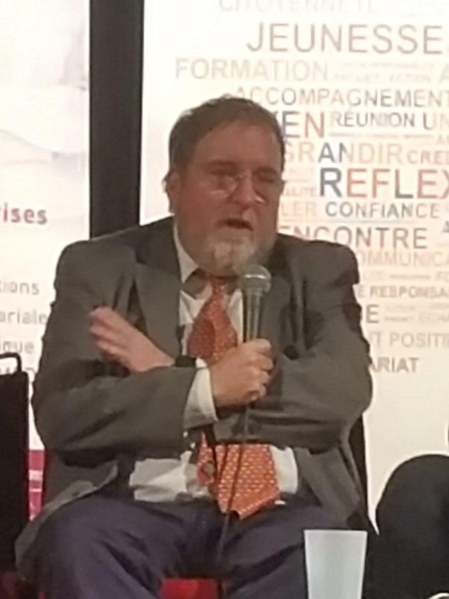 Les_ECOTOPISTES's tweet photo. Les élus doivent s'approprier  l'économie circulaire pour favoriser une nouvelle économie globale #ECOTOPISTES2016 https://t.co/aQlCm6GJzQ