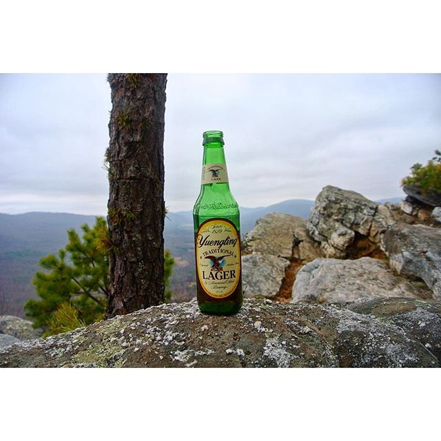 DrinkQualityMA's tweet photo. Had to go for a hike today with a friend @Yuengling_Beer #BareMountain #AmherstMA ๐บโฐ https://t.co/uc9J4pEvxl