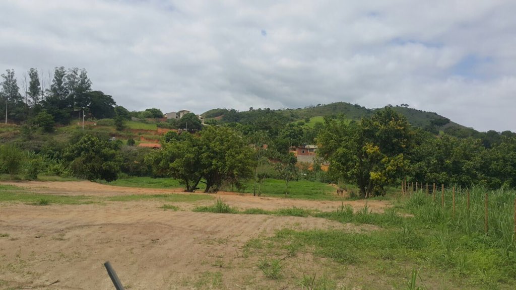 REALSTATEBRASIL's tweet photo. Chácara com 2900 m2 na Areia Grossa, Santana do paraíso.120mil (vale do aço) https://t.co/1MW3aK87Bt