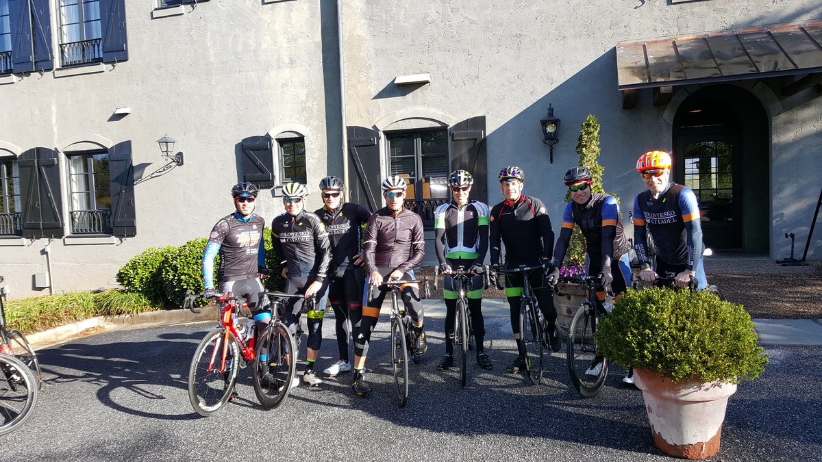 Awesome having <a href="/JimmieJohnson/">Jimmie Johnson</a> <a href="/mattkenseth/">Matt Kenseth</a> join us this am <a href="/hoteldomestique/">hoteldomestique</a> . #48#20