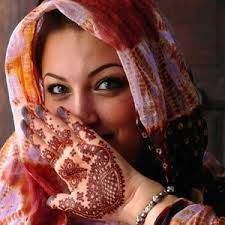 Welcome <a href="/handoffatima/">Wendy Lennon</a> to HH family! Fatima teaches Moroccan style learn at Henna Huddle 2016 ow.ly/ZCwxb