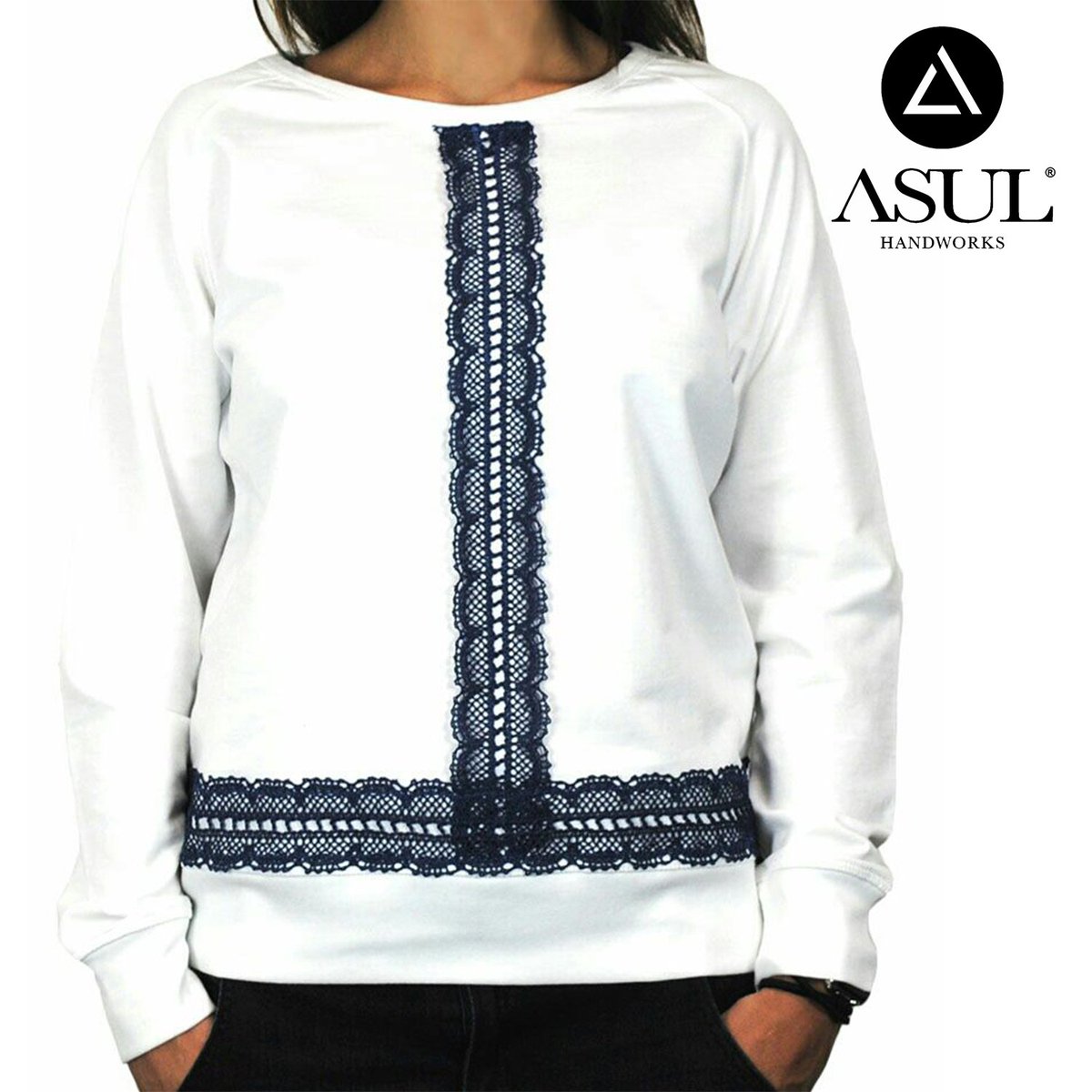 Para hoy #jueves os proponemos uno de los nuestros modelos para chica de lo más 'it' esta temporada. ¡Consíguela!