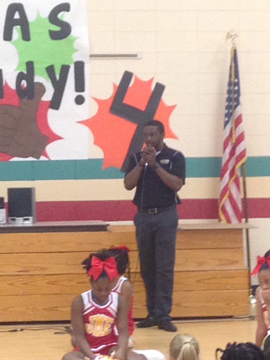 bduke_jme's tweet photo. JME PBIS Pep Rally!!!! #lovethatBIband! @JosephMartinLC @Supt_LCSS https://t.co/gVyhSm3gOc