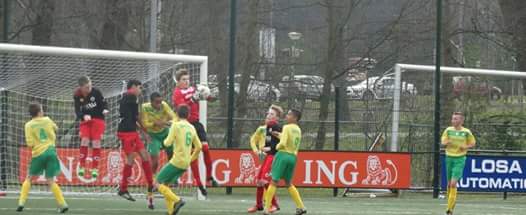 sambaars8's tweet photo. Just me 💪⚽👊 https://t.co/AlVdsNjBxJ