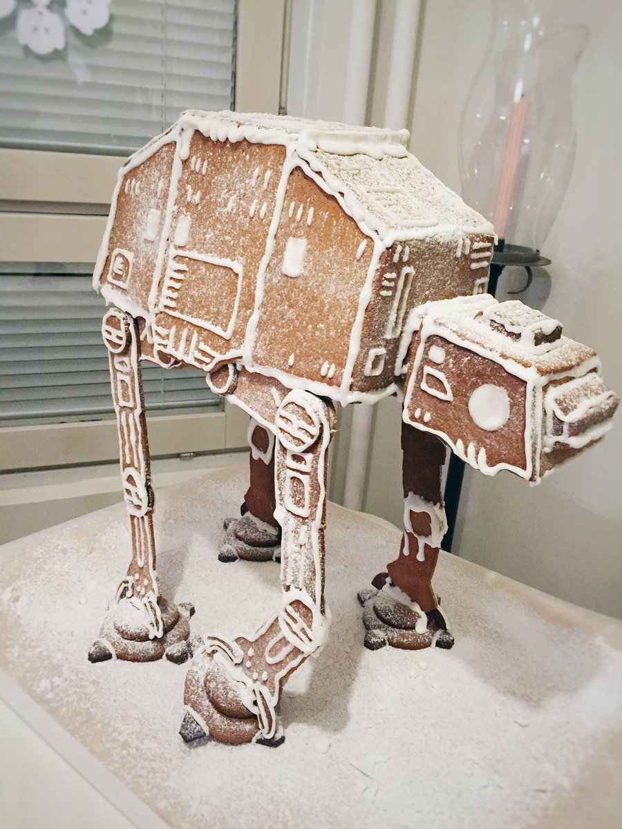 noraskywalkcr's tweet photo. @HamillHimself have you seen the gingerbread AT-AT I made last Christmas?😁it had a similar fate as that one in ESB 😂 https://t.co/0d35avIZgq