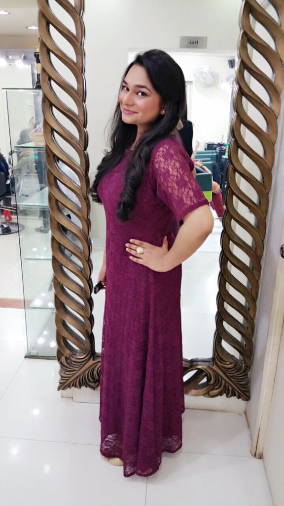 KararaKarachi's tweet photo. Thank you Masarrat Misbah❤️ #MMMakeover https://t.co/2t1jla0mnq
