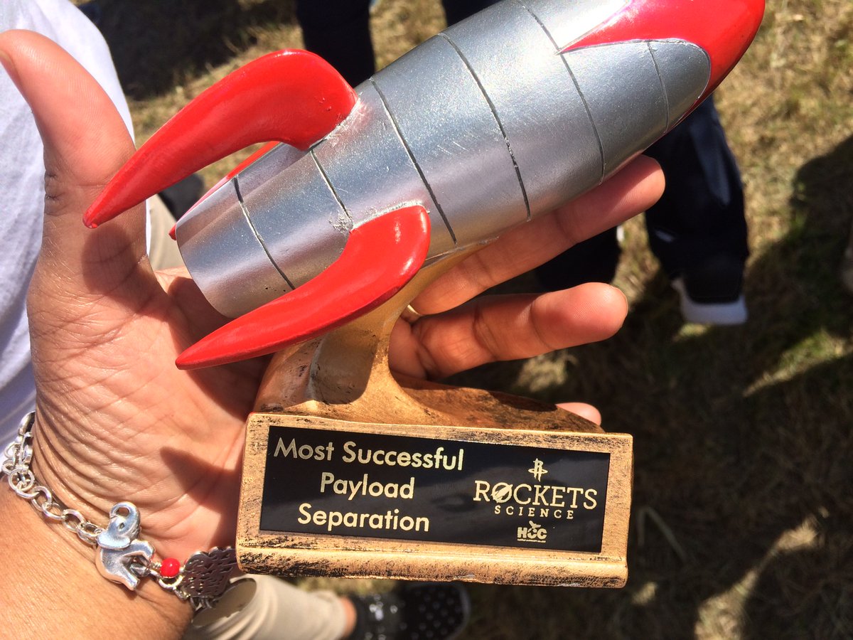 HMS take Best Payload Separation @ Rocket Day w <a href="/RocketsPR/">Rockets PR</a> HCC and NASA! #RocketScience