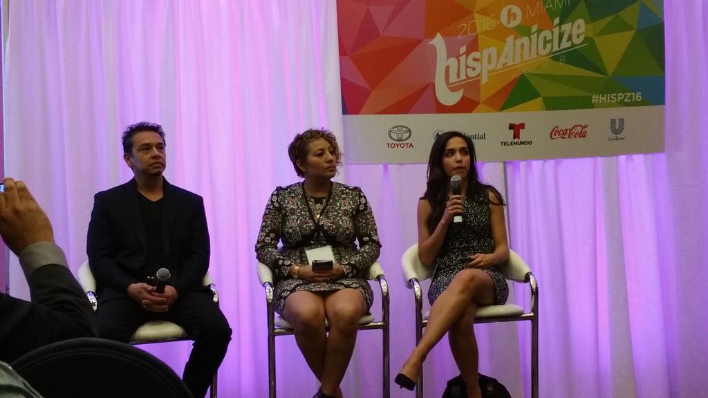 SandraVarona's tweet photo. @hipgive #LatinosGive panel #Hispz16 https://t.co/7iyFgOQlMD