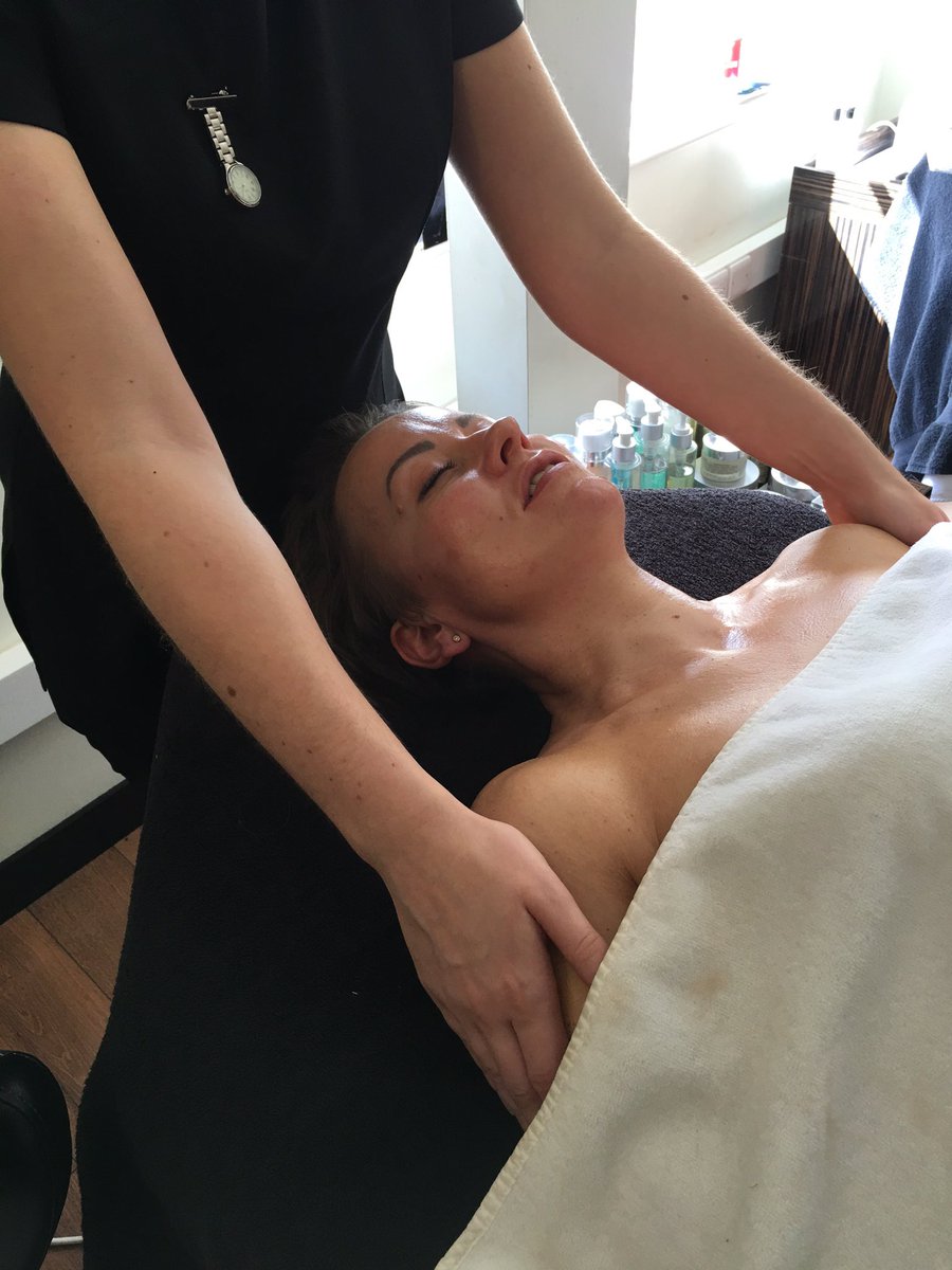 heavenskincare's tweet photo. #HeavenTraining https://t.co/vJ62SAcacr