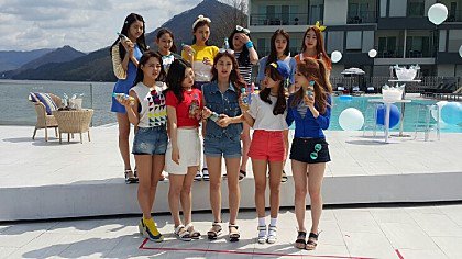 instiz's tweet photo. 아이오아이(ioi), 오늘 또다른 CF 촬영현장.jpg https://t.co/eqB6Qg006a https://t.co/iJEgqWNPFX