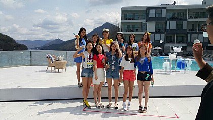 instiz's tweet photo. 아이오아이(ioi), 오늘 또다른 CF 촬영현장.jpg https://t.co/eqB6Qg006a https://t.co/iJEgqWNPFX