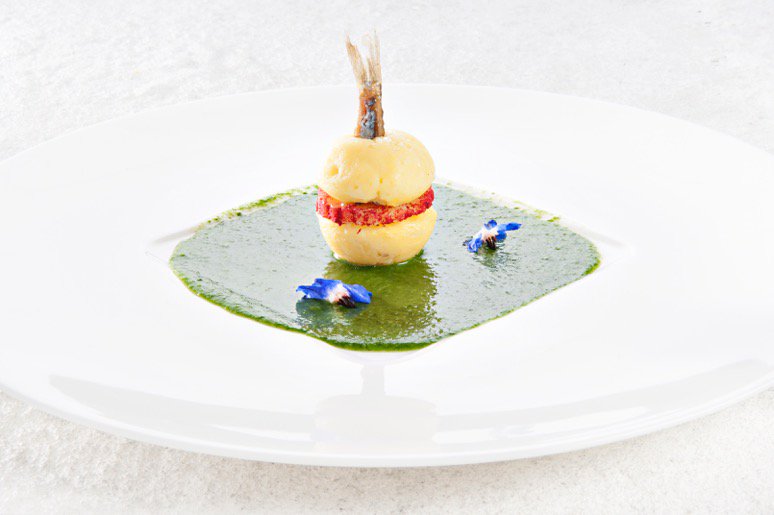 identitagolose's tweet photo. Turtera di sardine, piatto di Peppe Barone (Fattoria delle Torri-Modica)presentato a #IGmi16 https://t.co/3akS1RXU2I https://t.co/3NZZ4CB3ft