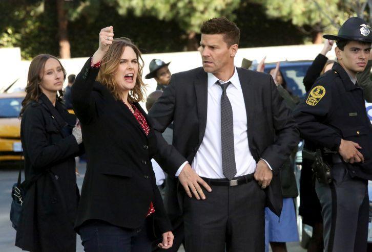 SpoilerTV's tweet photo. Bones - Episode 11.12 - The Murder of the Meninist - Promotional Photos https://t.co/uWE4P6zfFz https://t.co/156skuAlJX