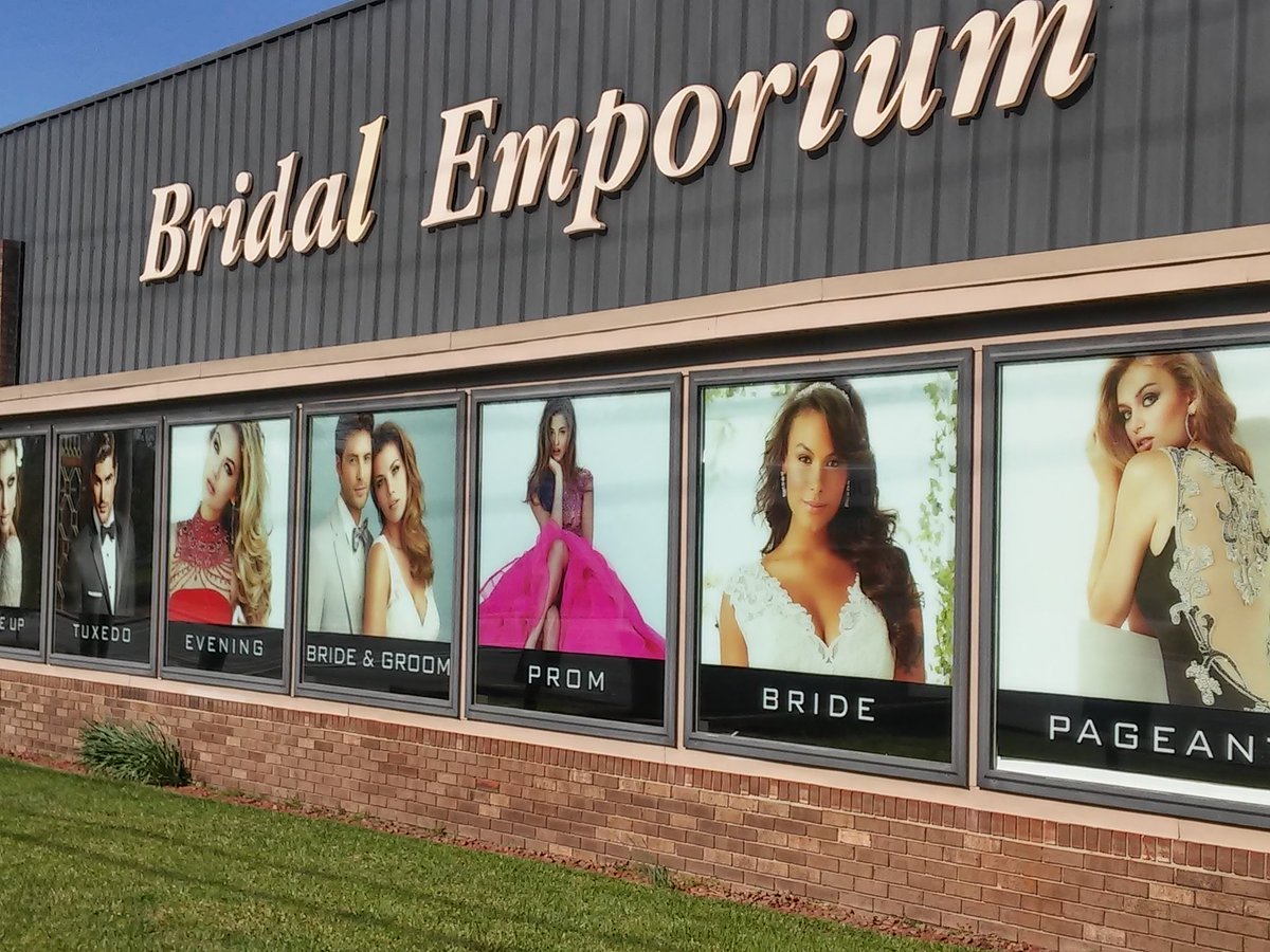 DimitraDesigns's tweet photo. We are #dimitradesigns on North Pleasantburg Dr. serving the #upstatesc for more than 20 years https://t.co/BcYE4fevM4
