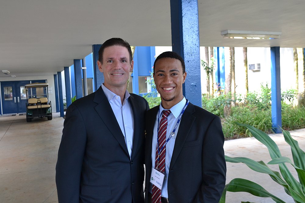 DigitalRiskJobs's tweet photo. 🎉Congrats to @JPTVEI #VEInternational president @aaaaaaron_ for getting #accepted into Stanford, Harvard &amp; UPenn! https://t.co/nVWKYW3FAP