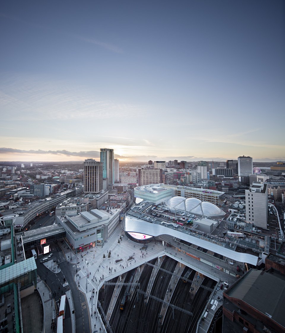 MaceGroup's tweet photo. Birmingham New Street is flooded with #light and now an iconic #destination. Have you been yet? @NetworkRailBHM https://t.co/i9OlZd4Mda