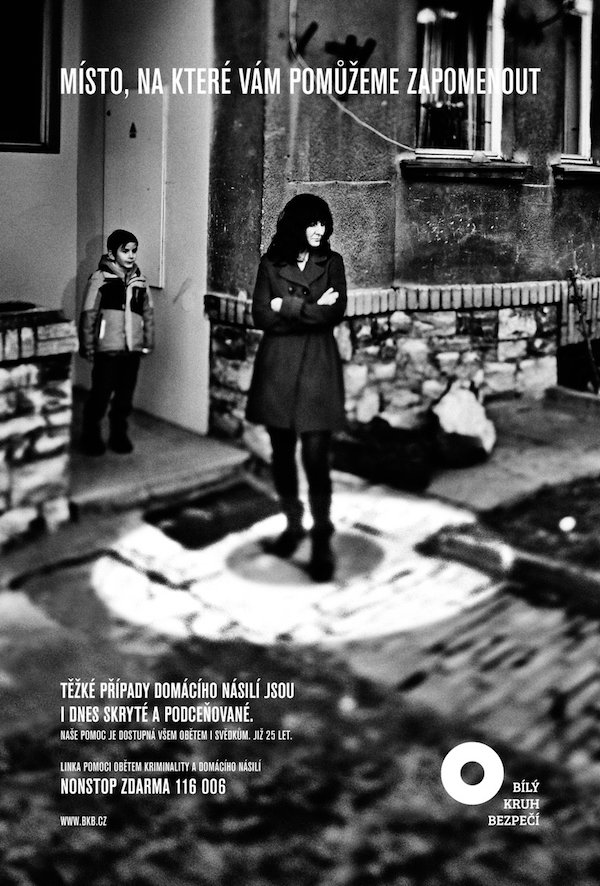 StuartYasgur's tweet photo. Standing against violent crime, Petra Vitousova #mobilizingcitizens - White Circle of Safety https://t.co/i7g463AX5w https://t.co/zDgZZF3ZAS