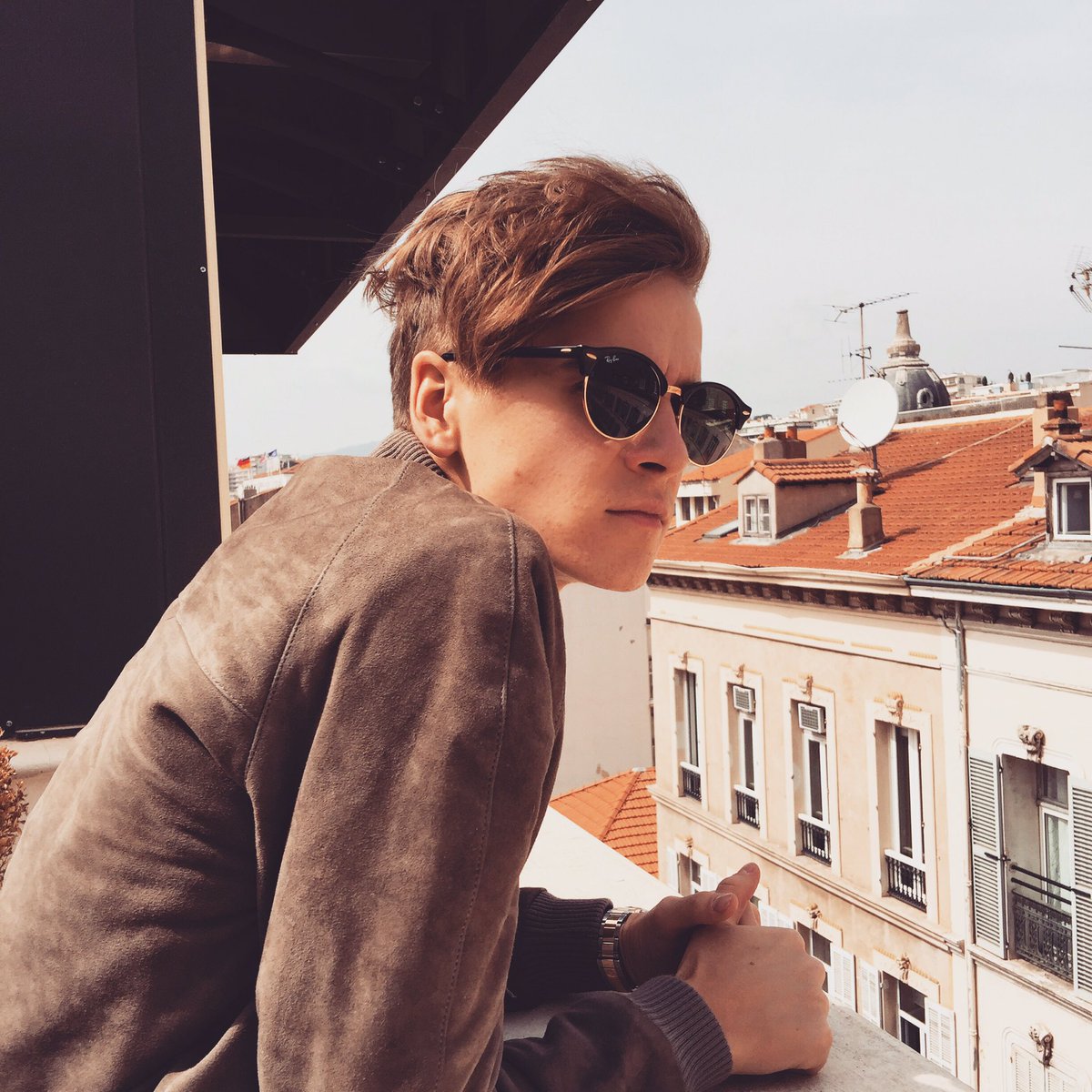 Joe_Sugg tweet picture