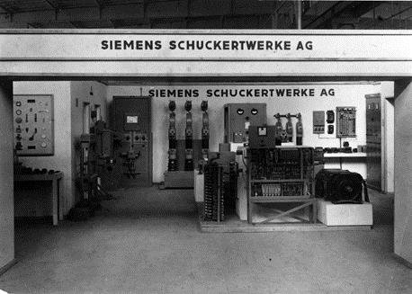 #TBT to the first booth Siemens ever had at #HM16. My, how far we’ve come!