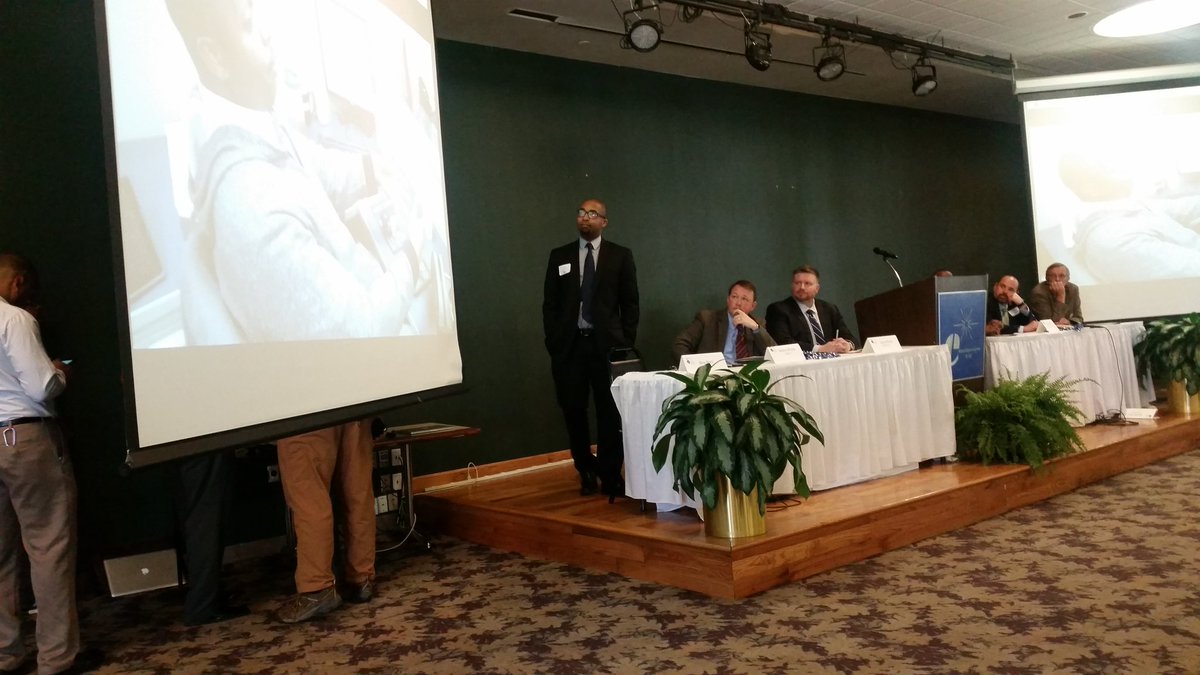 ACoggins_JSNN's tweet image. Ben Hart, news director from WAPT TV-16 shows video to open the panel discussion #SJMSConference2016