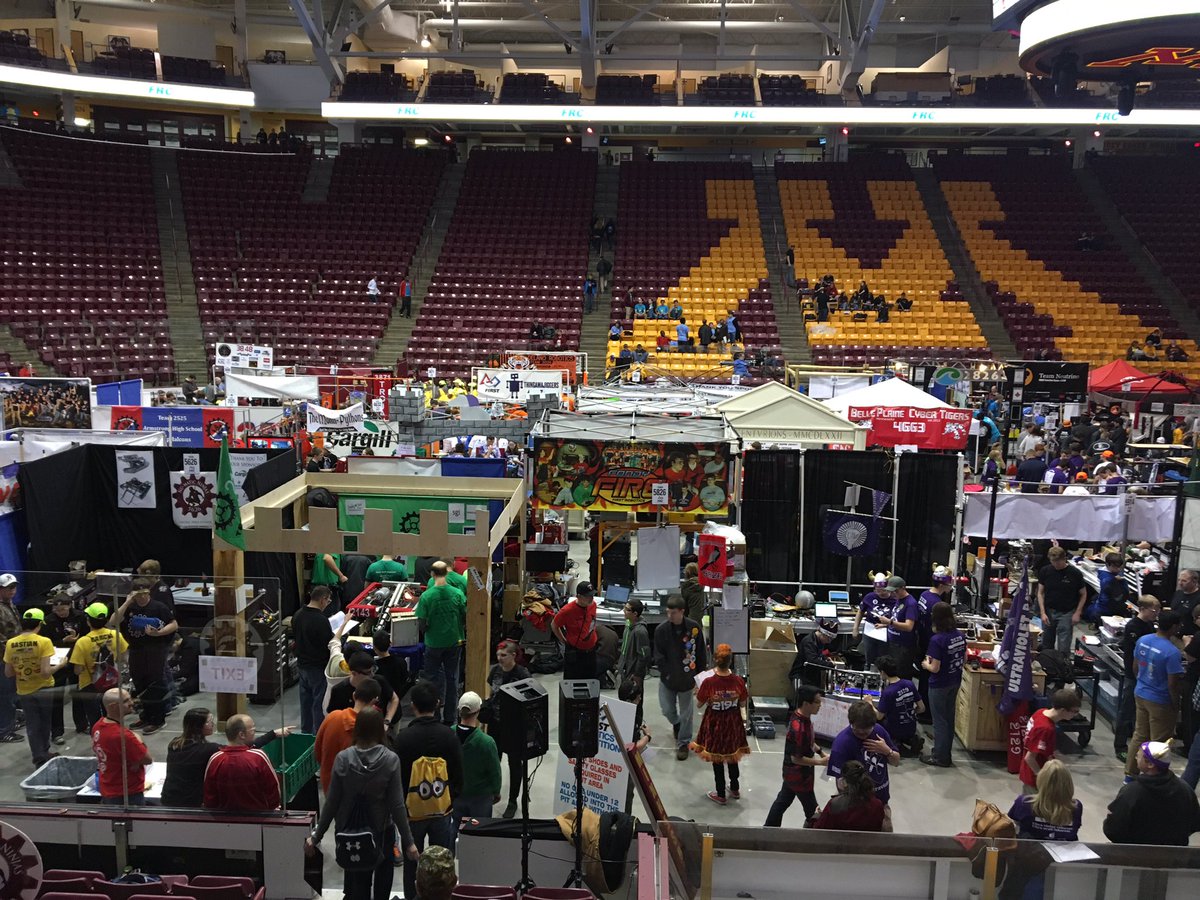 thinkbigmuch's tweet image. #mightycardinals Chi Hi Robotics Team: Automata Avis #5336  competes this week at U of M campus. Good luck!