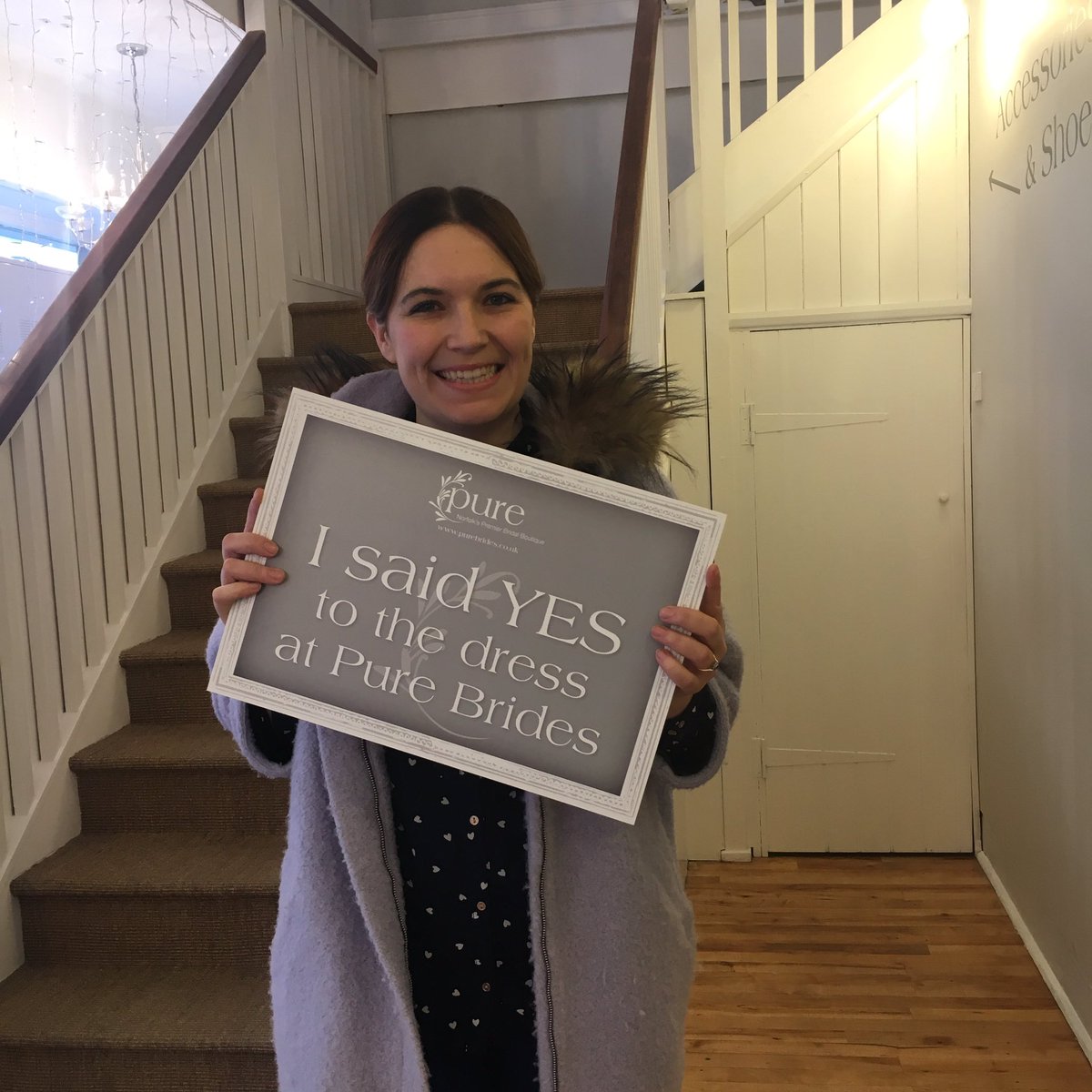 megan_boon's tweet photo. NEW BLOG #megatonewedding I  yes to the dress @purebrides https://t.co/3kQoPpVGfE https://t.co/vvEifFTRwX