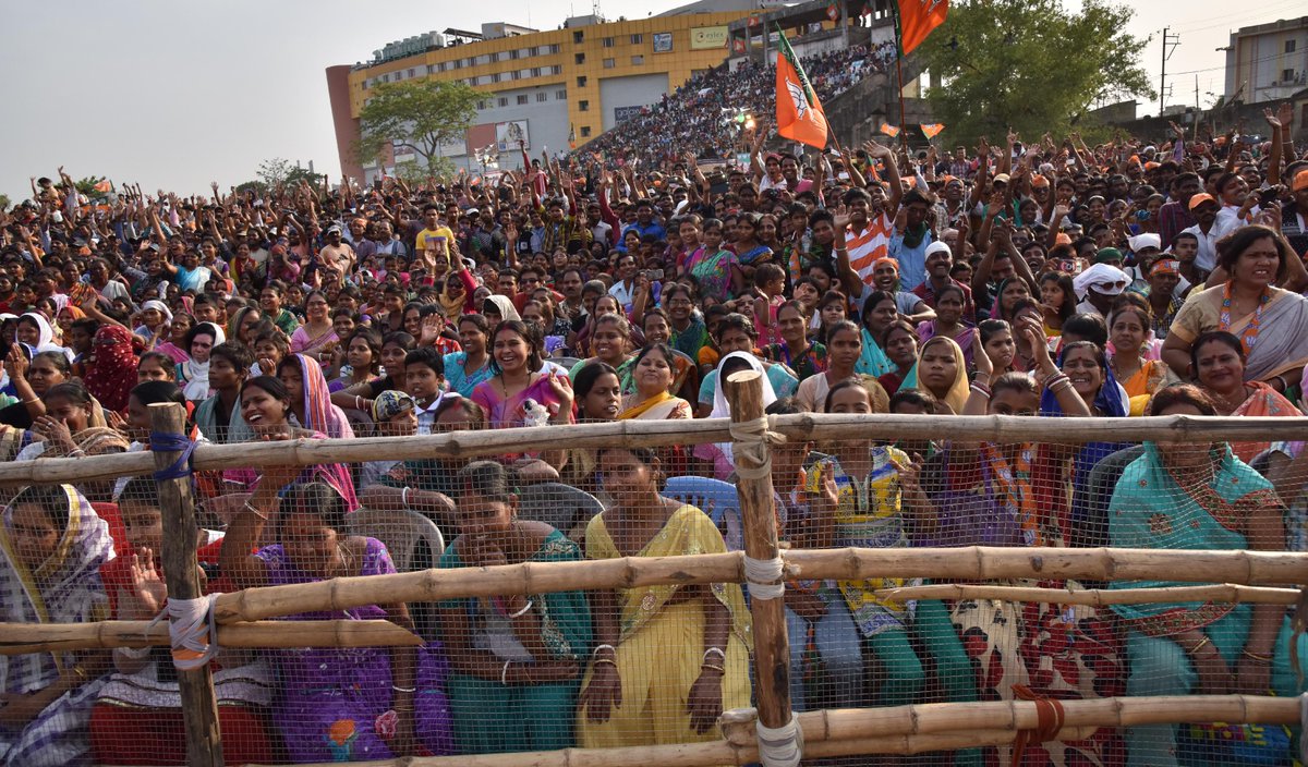 narendramodi's tweet photo. Euphoric atmosphere at West Bengal rallies. People are tired of Trinamool Congress, Left &amp; see BJP as a ray of hope. https://t.co/OpYb58NPBY