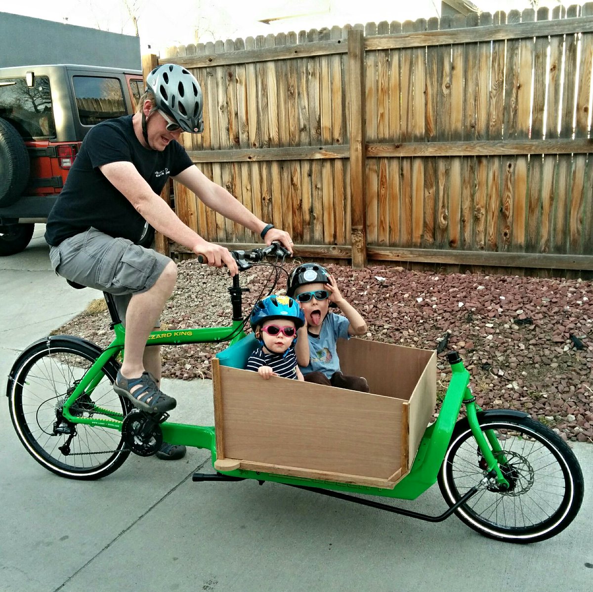 benschumacher's tweet image. Tried out my new ride with my kids yesterday. Hopefully will #BikeToSchool with it tomorrow. #BikeDenver #PedalPower