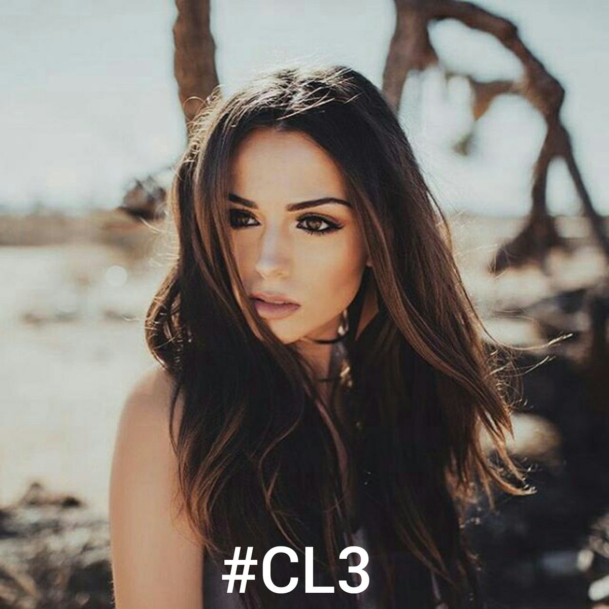 CherArgLloydoff's tweet photo. #WEAREREADYFORCL3 #ReadyForCL3 #CL3 se está acercando cada vez más!! 💗 https://t.co/VWQxdSo0F9