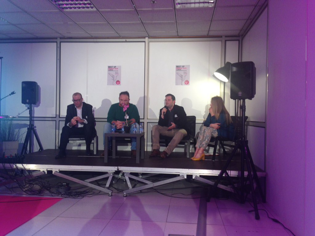 FTBrestPlus's tweet photo. Témoignage @Athemium @le222bp #meetupBT #lannion - la maison 3.0 n'est plus un rêve mais une réalité https://t.co/TX76oztNqq