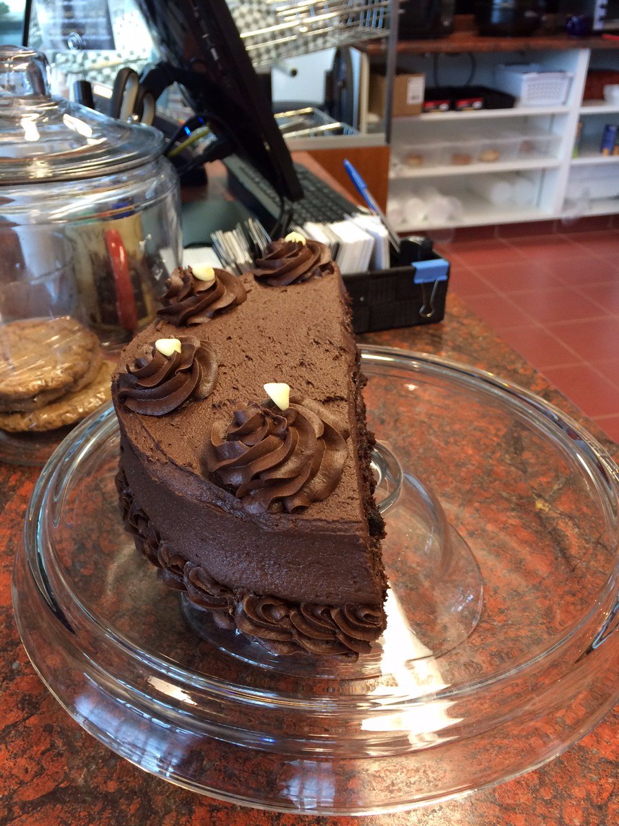 CLSimmon's tweet photo. Awesome chocolate cake for breakfast! Made my day! Thank you @Ugly_Mug_Cafe @Dr_Janice_Tulk @YouGottaEatHere https://t.co/nAJG2jM6MC