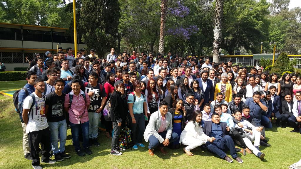 imjuvemx's tweet photo. Firma convenio #Imjuve y @cneest para fomentar la participación de los jóvenes en Rumbo Joven. Edición Spamex. https://t.co/oi6IDOmiiB