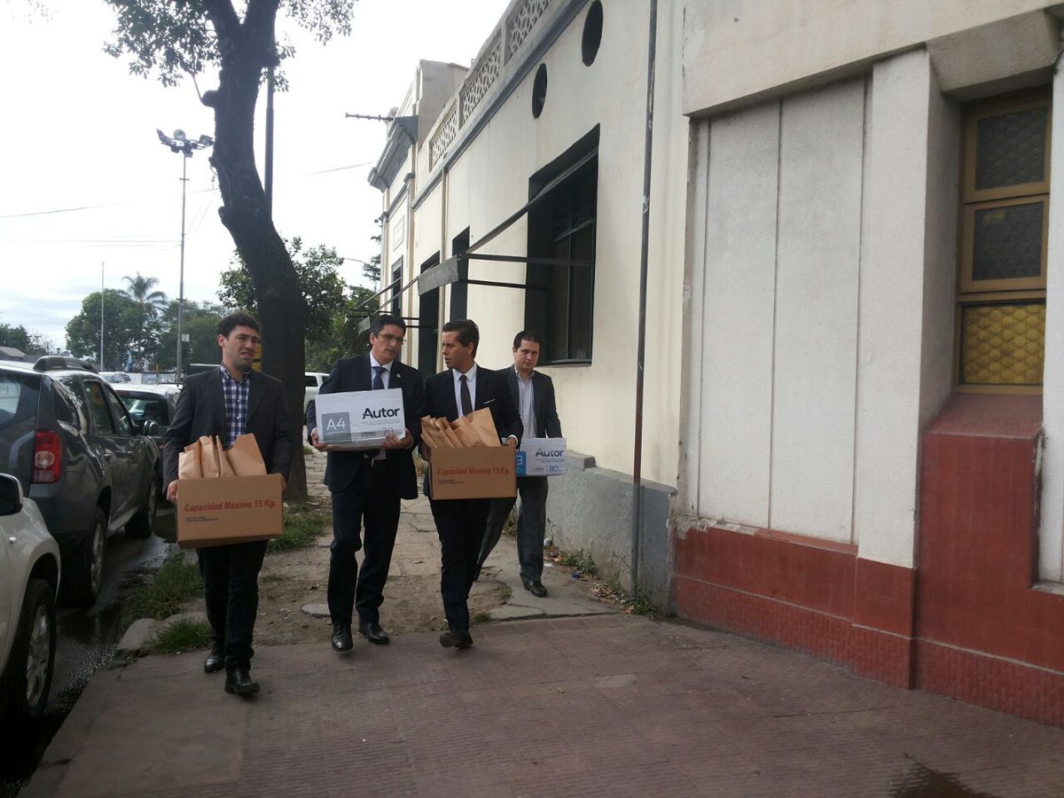 peponila's tweet photo. Fiscal d Estado y Fiscal Anticorrupcion presentan denuncia X megacausa d corrupción X 1.200 millones en Fiscalia 6 https://t.co/fEV6WGEfJb