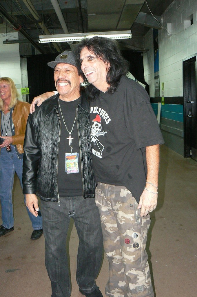 #TBT 2010 backstage with my buddy @RealAliceCooper https://t.co/TdbLcQqMUi