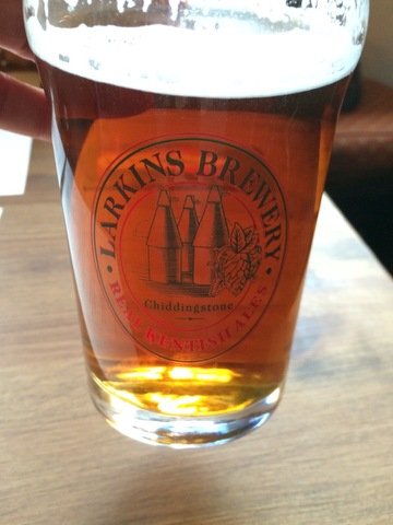MonaLisaCroydon's tweet photo. #NationalBeerDay @WizzoCraft @CastleInnChidd  @LarkinsBrewery  #ChiddingstoneVillage #CastleInn https://t.co/fwmUUoOwAJ